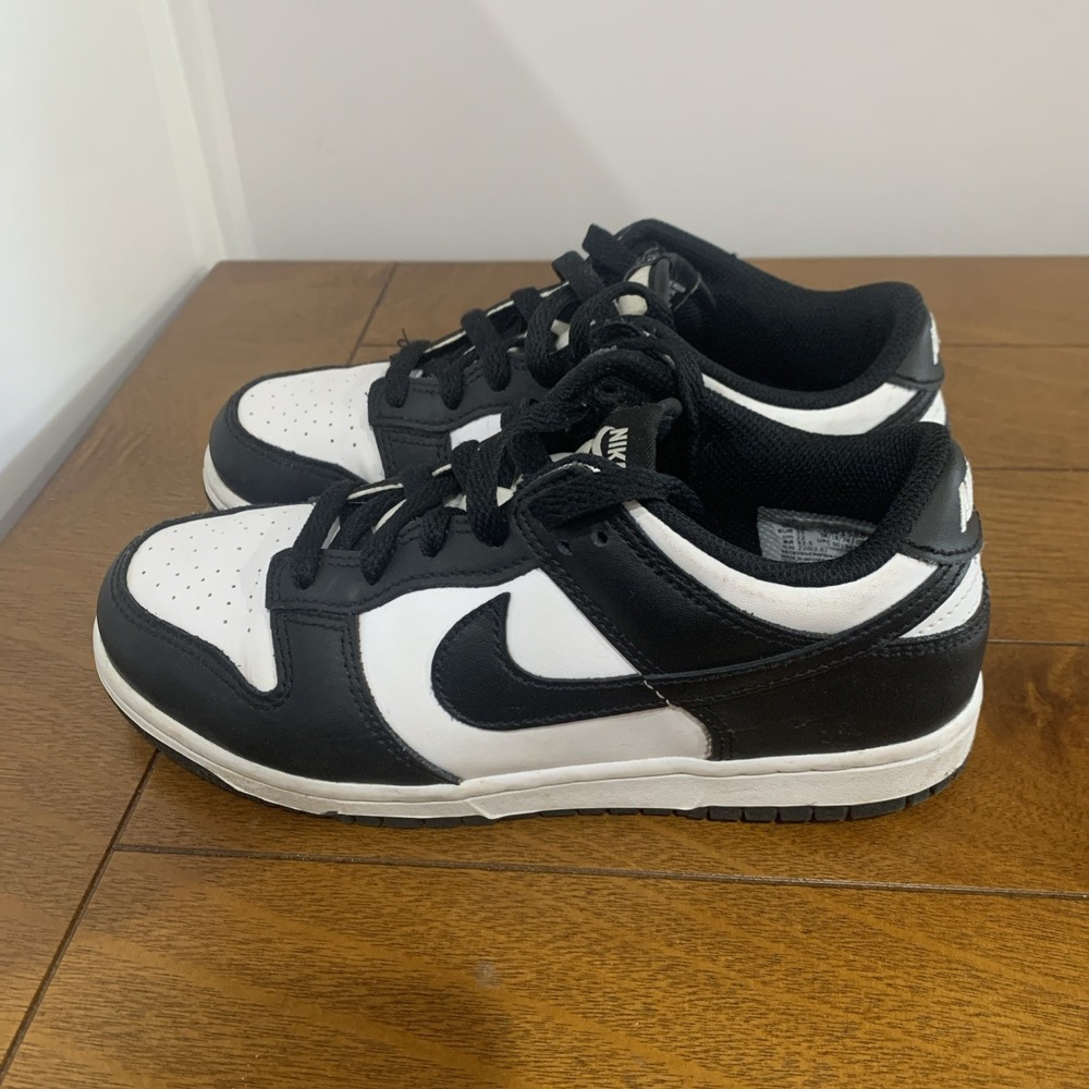 Nike Boys Dunk Low Sneakers Leather Panda Edition Size 3 Youth Boys Black White - Picture 5 of 10